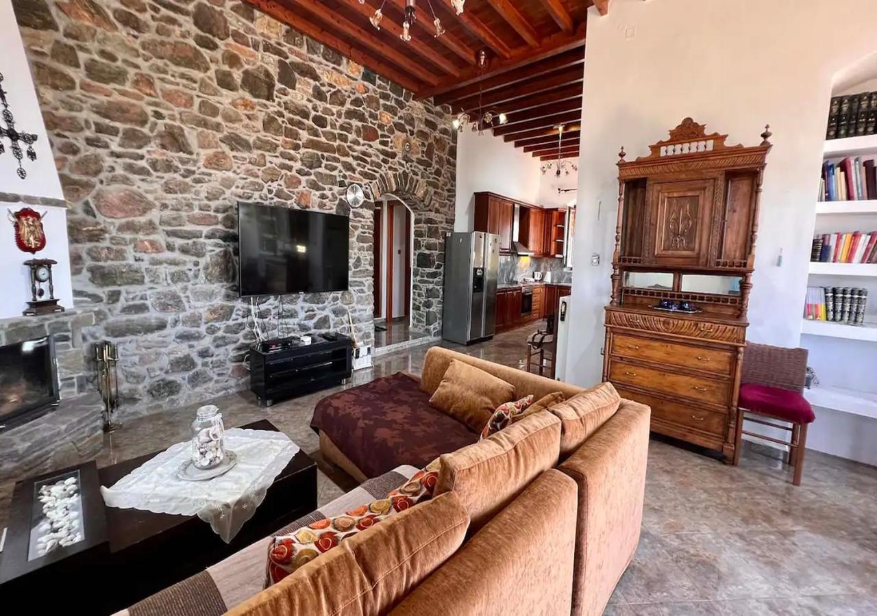 Πέτρινο Εξοχικό Σπίτι Στη Σύρο Agros  Экстерьер фото